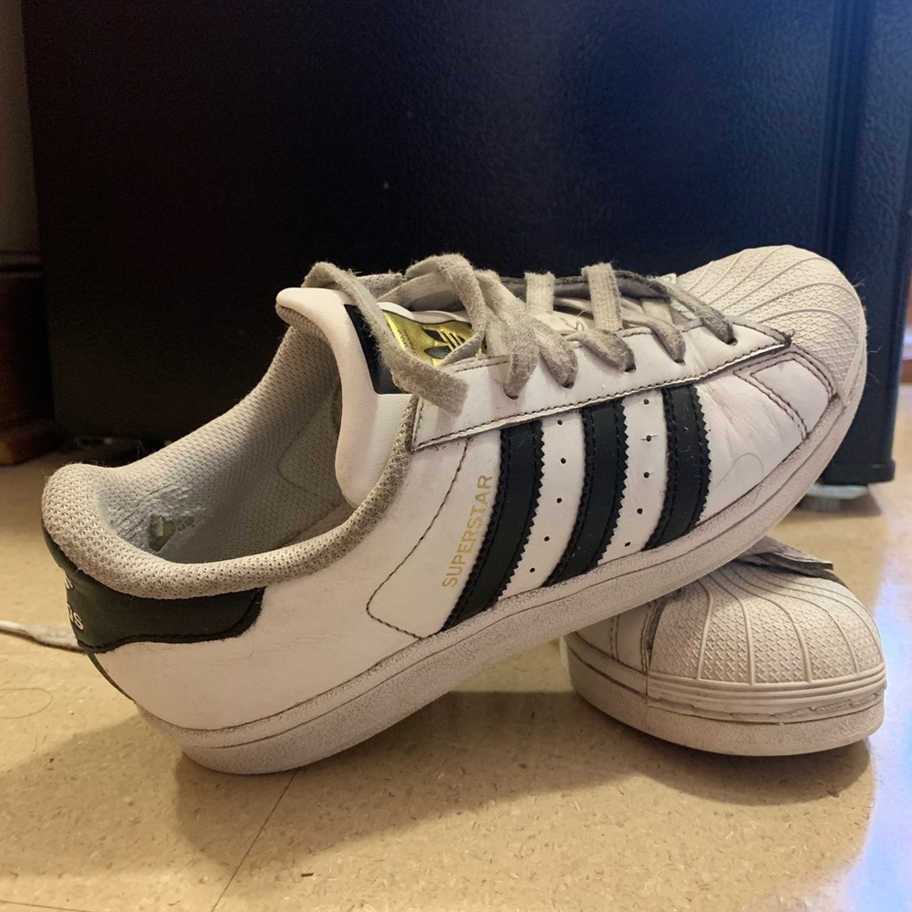 Adidas Superstar Sneakers Size 6!